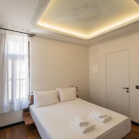 Apartment Bouquet Luxury